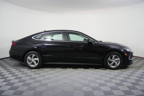 Onyx Black 2023 Hyundai SONATA SE
