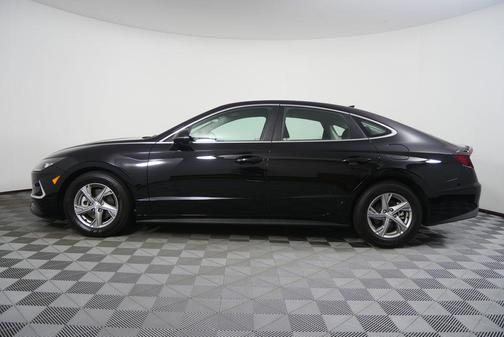 Onyx Black 2023 Hyundai SONATA SE