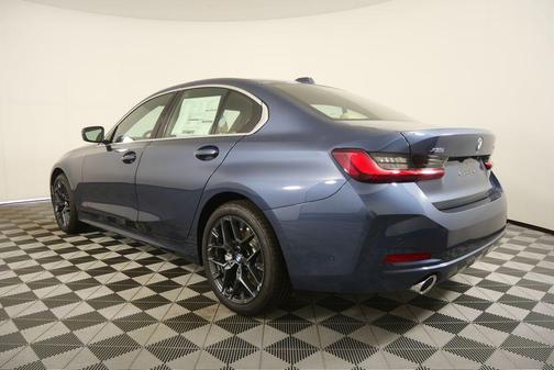 Arctic Race Blue Metallic 2026 BMW 330 xDrive NA