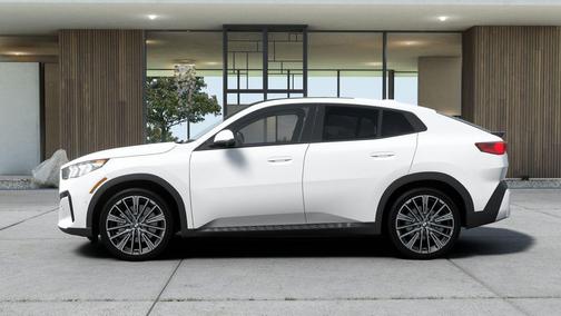 Alpine White 2026 BMW X2 xDrive28i