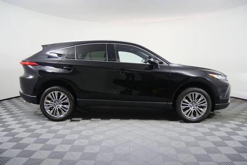 2023 Toyota Venza XLE