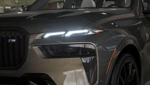 2026 BMW X7 M60i