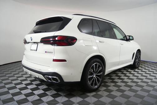 2025 BMW X5 M60i