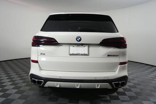 2025 BMW X5 M60i