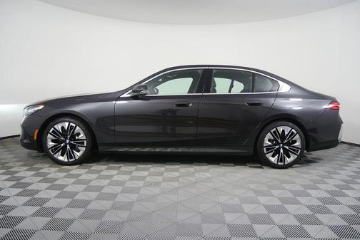 2025 BMW 540 xDrive