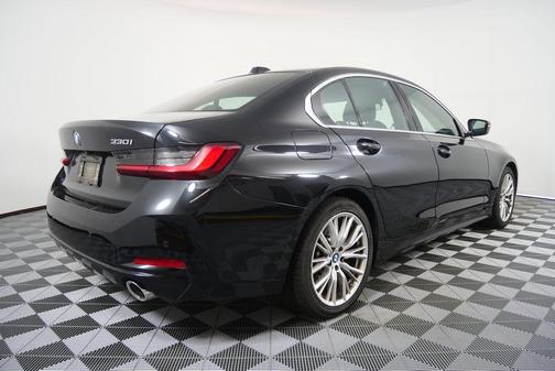 2024 BMW 330 i