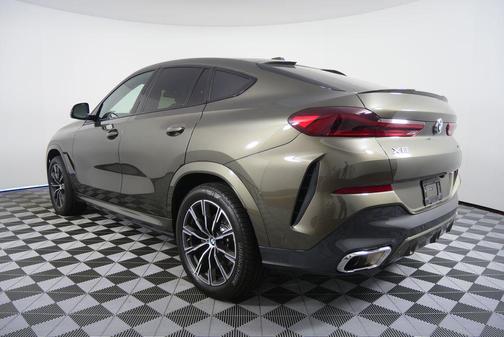 2025 BMW X6 xDrive40i