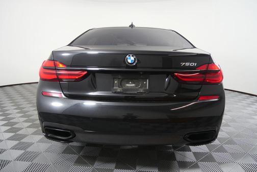 2019 BMW 750 I