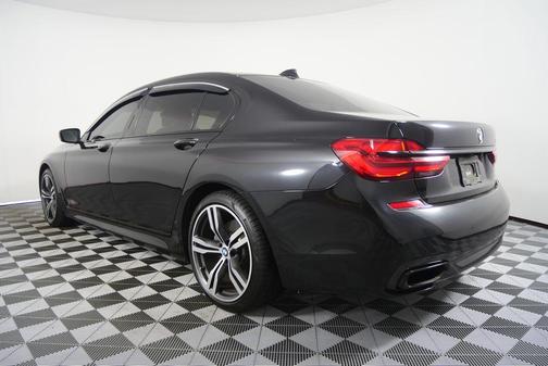 2019 BMW 750 I