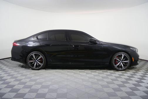 Black Sapphire Metallic 2025 BMW i5 M60