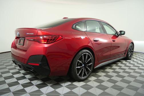 2025 BMW M440 i xDrive