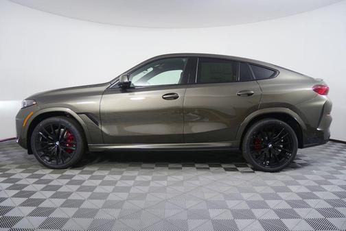 Manhattan Green Metallic 2027 BMW X6 xDrive40i