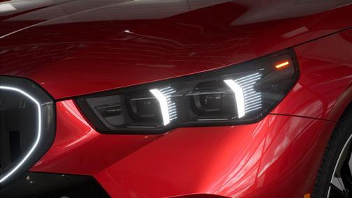 Vegas Red Metallic 2026 BMW 550e xDrive
