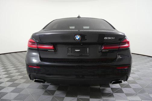 2022 BMW 530 i