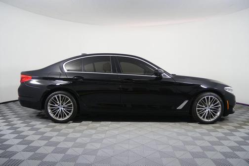 2020 BMW 530 530i