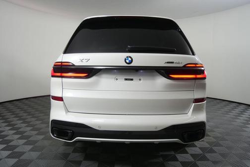 2026 BMW X7 xDrive40i