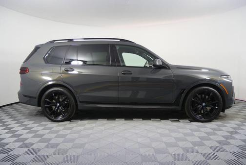 Dravit Grey Metallic 2025 BMW X7 xDrive40i