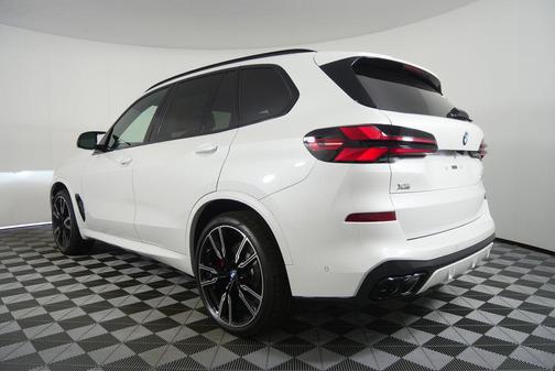 Mineral White Metallic 2026 BMW X5 M60i