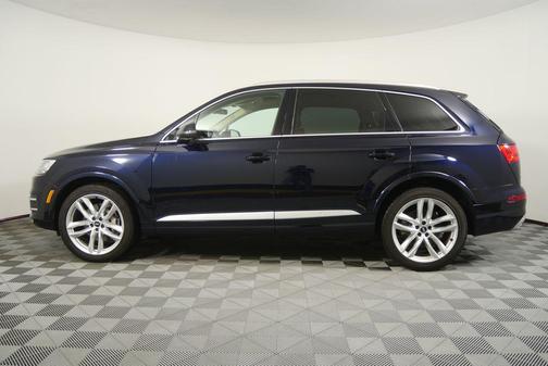 Dark Blue 2018 Audi Q7 3.0T Prestige