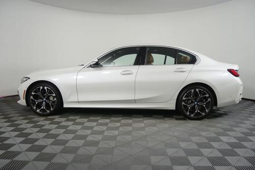 Mineral White Metallic 2025 BMW 330 330i