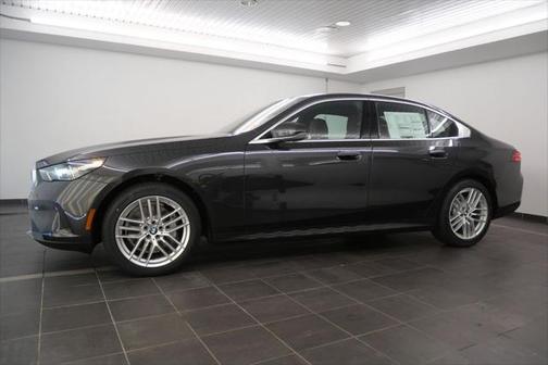 2025 BMW 530 i