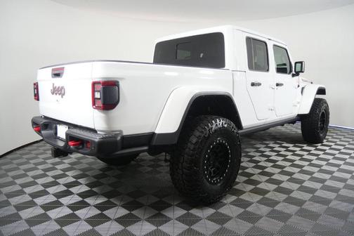 Bright White Clearcoat 2021 Jeep Gladiator Rubicon