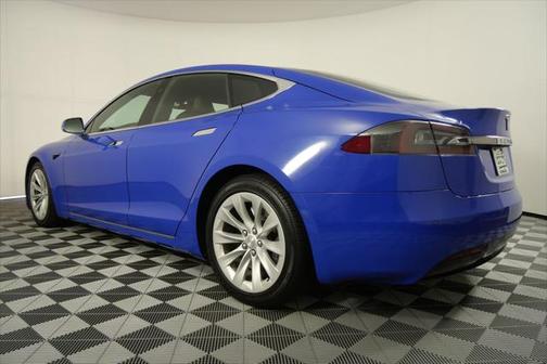 2017 Tesla Model S 75D