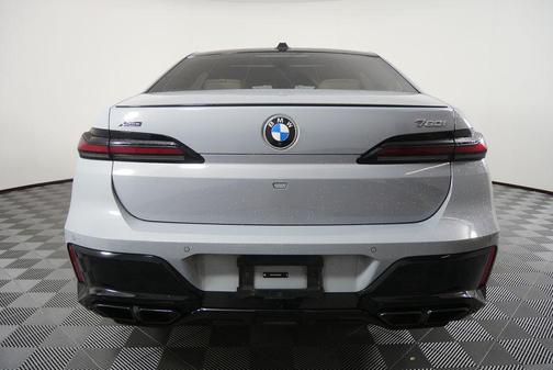 2023 BMW 760 i xDrive