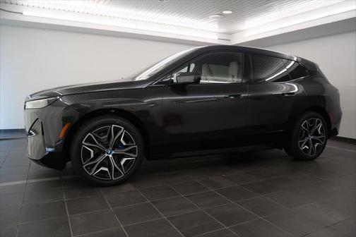 2025 BMW iX xDrive50