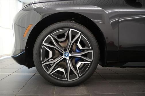 2025 BMW iX xDrive50