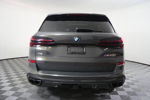 2025 BMW X5 M60i