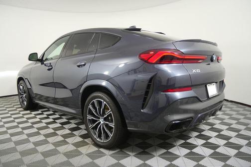 2022 BMW X6 xDrive40i