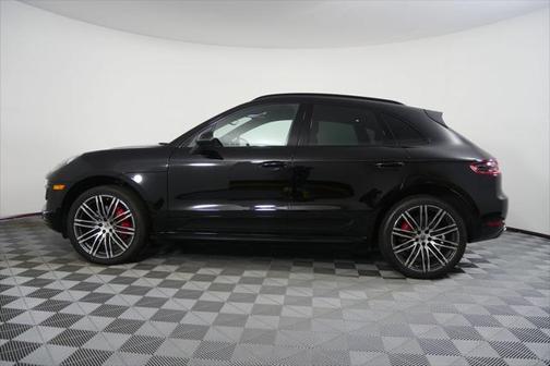 2018 Porsche Macan Turbo w/Performance Package