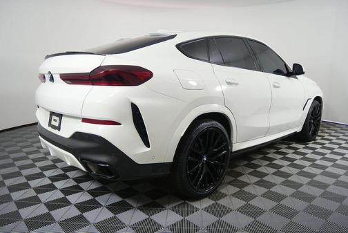 2024 BMW X6 xDrive40i
