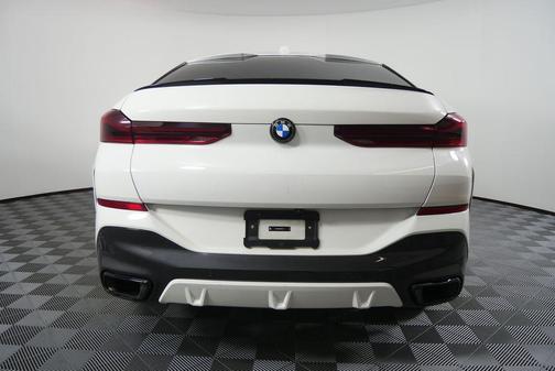 2024 BMW X6 xDrive40i