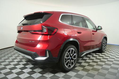 Vegas Red Metallic 2026 BMW X1 xDrive28i