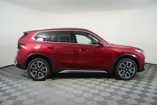 Vegas Red Metallic 2026 BMW X1 xDrive28i