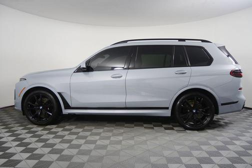 Brooklyn Grey Metallic 2025 BMW X7 xDrive40i