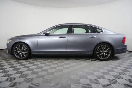 2018 Volvo S90 T5 Momentum