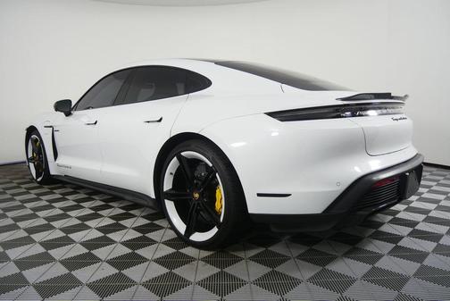 2021 Porsche Taycan Turbo S