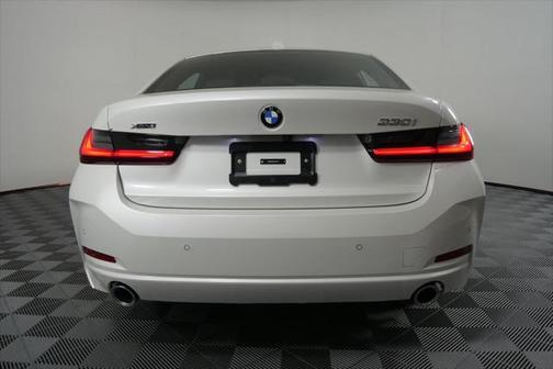 2025 BMW 330 i xDrive