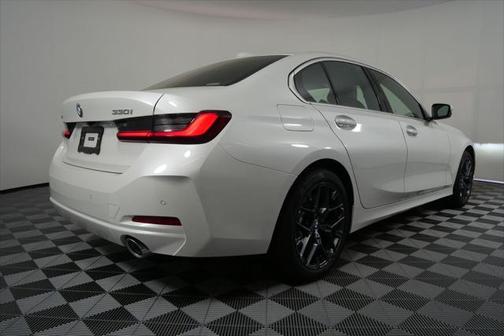 2025 BMW 330 i xDrive