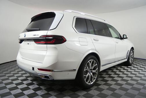 2026 BMW X7 xDrive40i