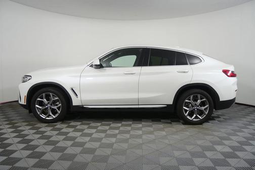 Black 2025 BMW X4 xDrive30i