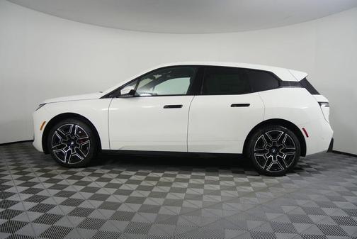 2026 BMW iX xDrive60