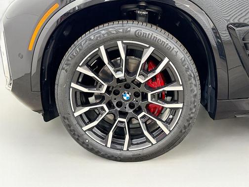 Black Sapphire Metallic 2026 BMW X5 sDrive40i