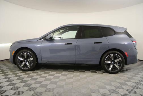2026 BMW iX xDrive45