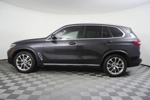 Dark Graphite Metallic 2023 BMW X5 sDrive40i