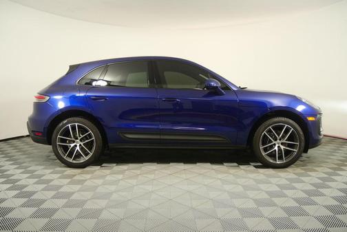 Blue Metallic 2025 Porsche Macan Macan