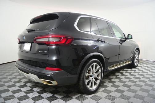 Black 2023 BMW X5 xDrive40i